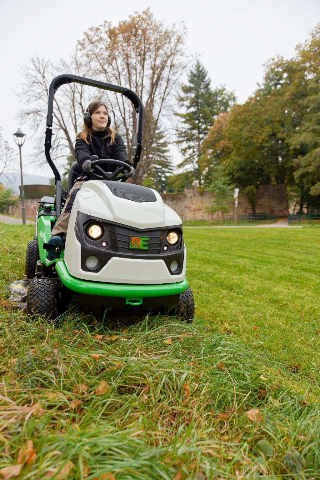 Etesia Zitmaaiers HYDRO 100 MK124