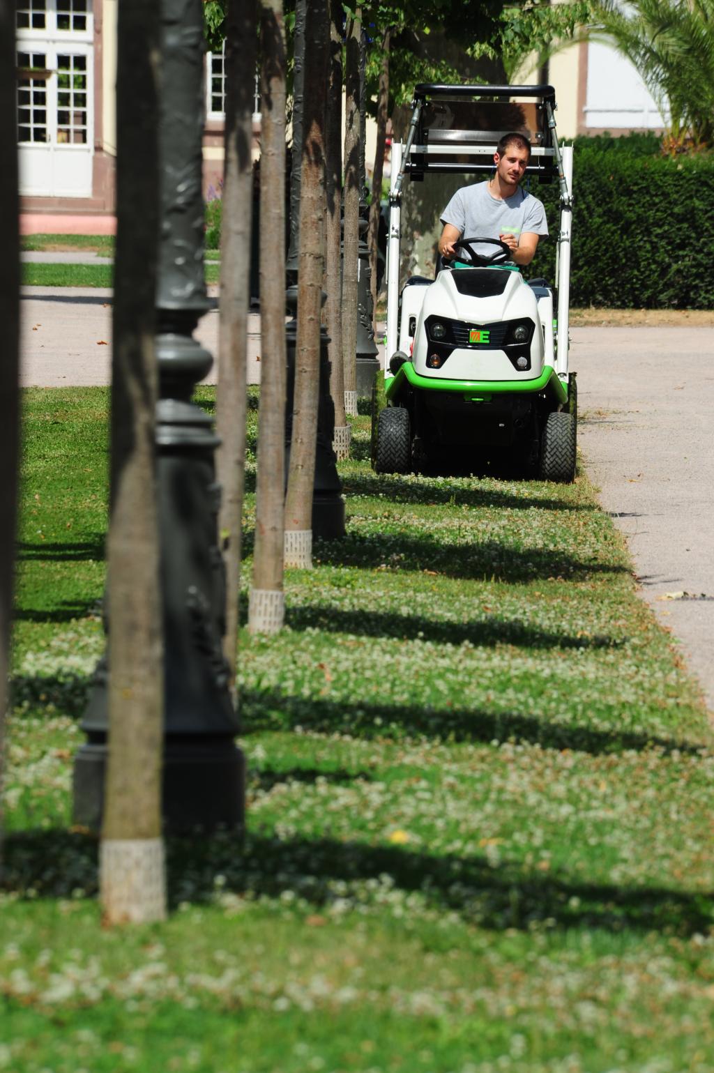 Etesia Zitmaaiers Buffalo 100 BPHPX2