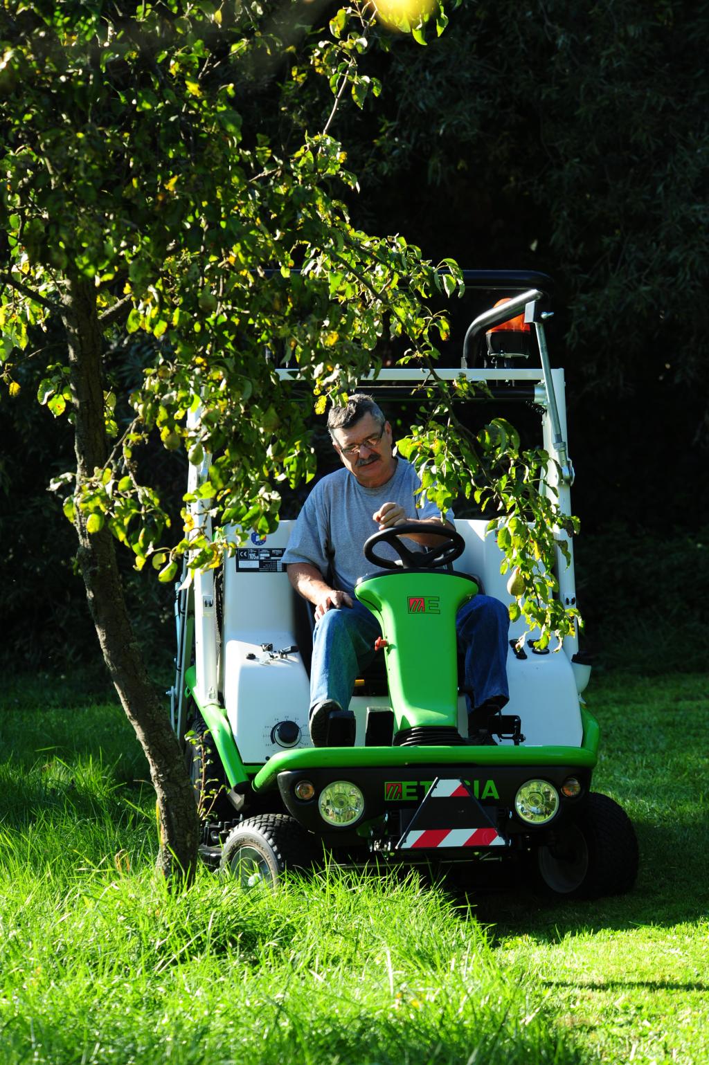 Etesia Zitmaaiers Hydro 124DL