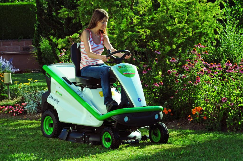 Etesia Zitmaaiers Bahia MKM
