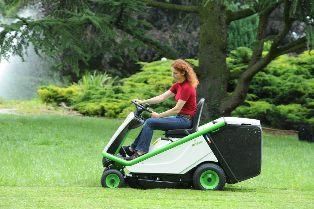 Etesia Zitmaaiers Bahia 2 MKHE 3