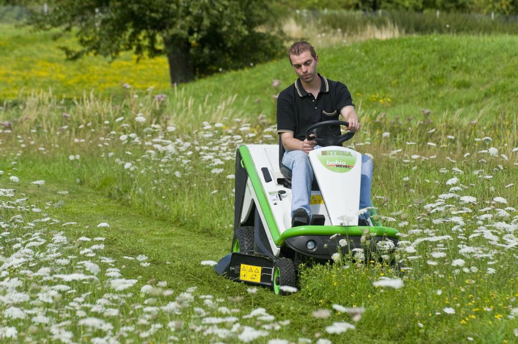 Etesia Zitmaaiers Bahia 2 MHHE 2