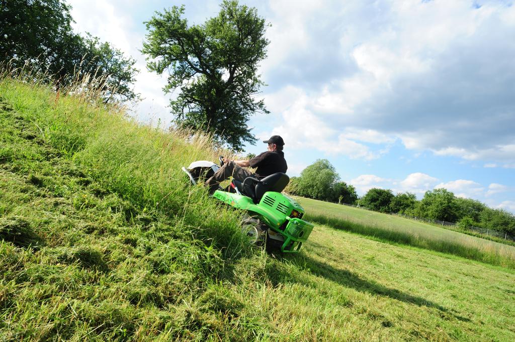Etesia Ruwterreinmaaiers Attila AK 95