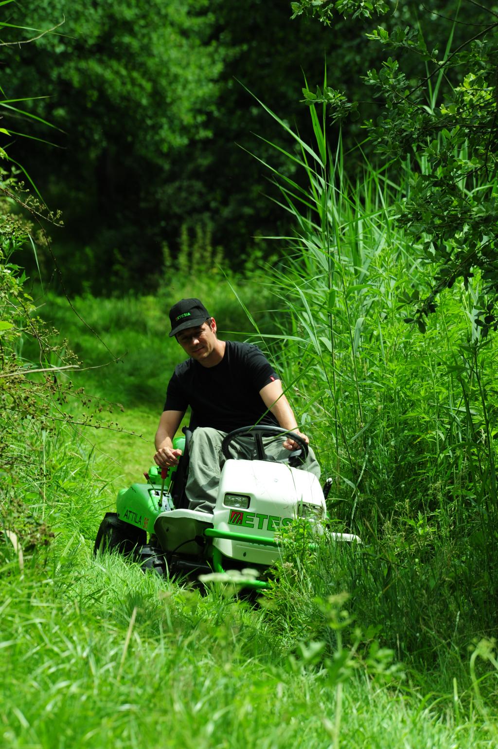 Etesia Ruwterreinmaaiers Attila AK 95