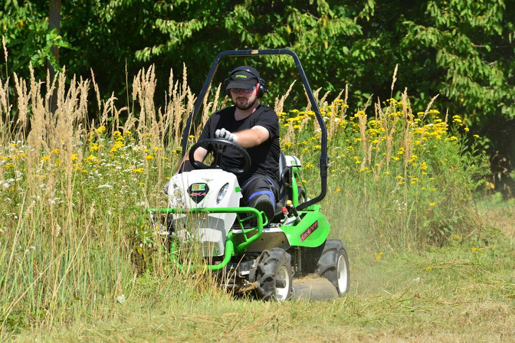 Etesia Ruwterreinmaaiers Attila AK 98X