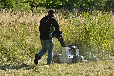Etesia Rusterreinmaaiers Attila AH75
