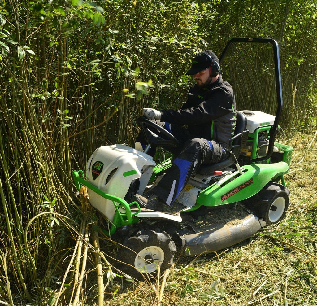 Etesia Ruwterreinmaaiers Attila AV 98X