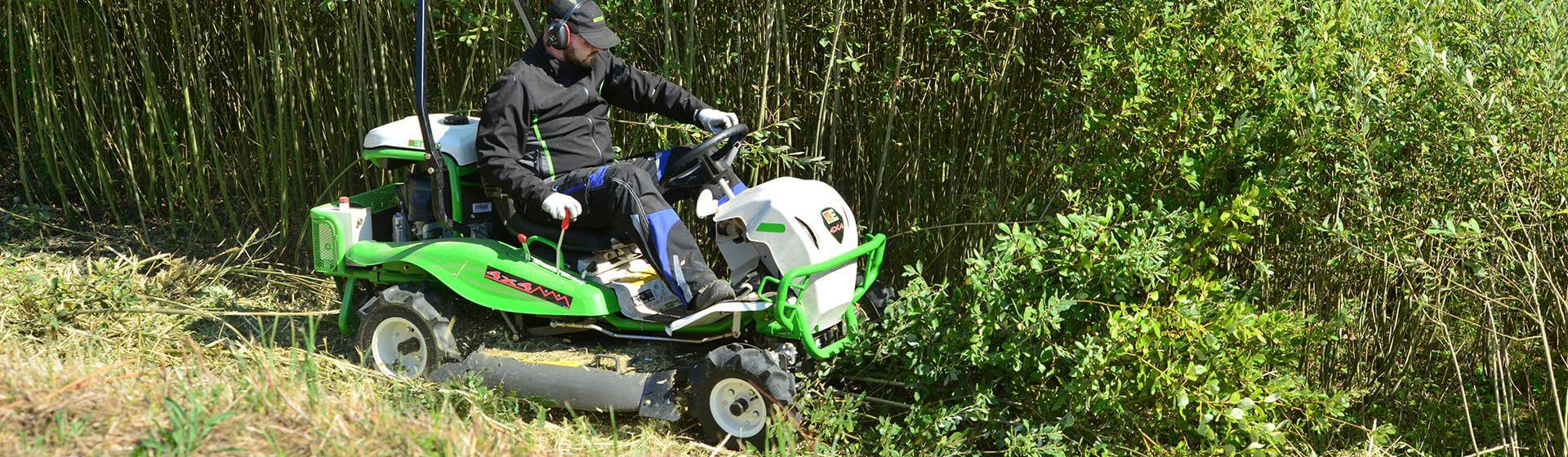 Etesia Ruwterreinmaaiers Attila AV 98X