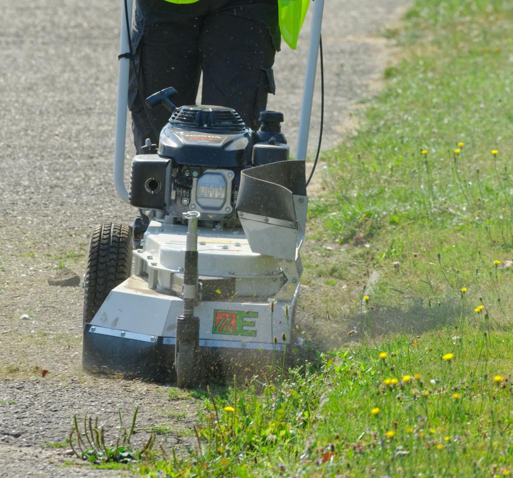 Etesia ONKRUIDBESTRIJDINGSMACHINE MBR50